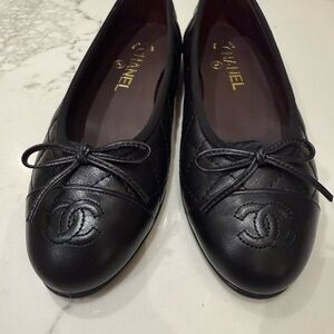 CHANEL Black Quilted Leather Flats